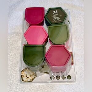 NWT 6 Piece Multi-Purpose Condiment Container Set